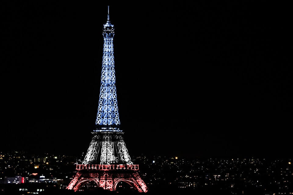14 Julliet fête nationale française Tour Eiffel illuminé